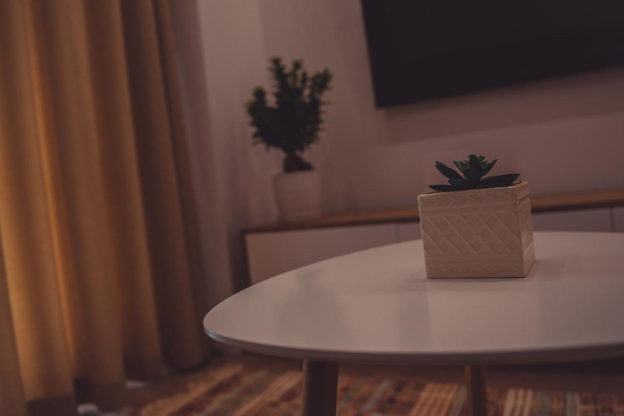 Tam Centre Luxury Serviced Apartments Тирана Екстер'єр фото