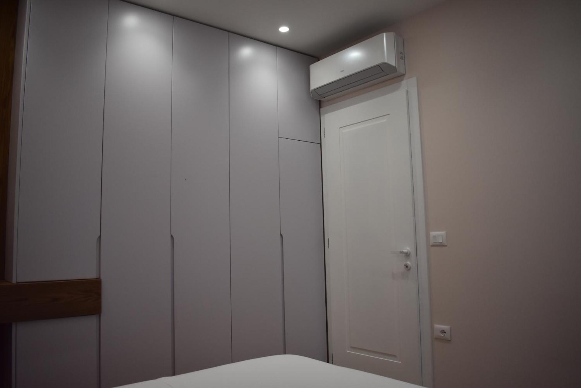 Tam Centre Luxury Serviced Apartments Тирана Екстер'єр фото