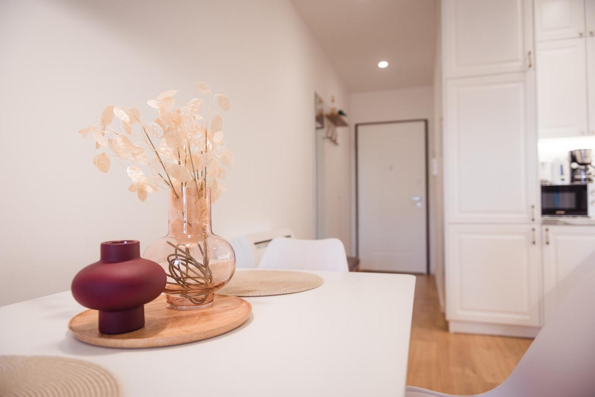 Tam Centre Luxury Serviced Apartments Тирана Екстер'єр фото
