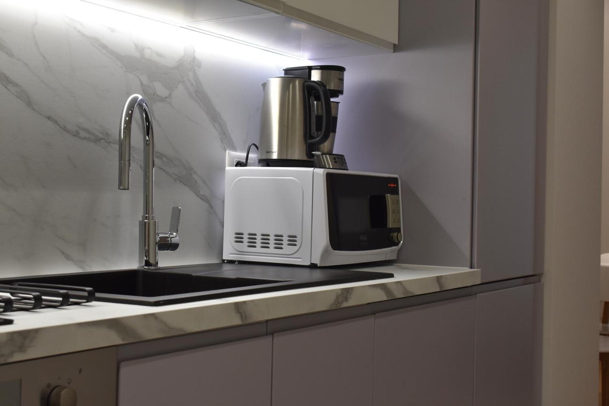 Tam Centre Luxury Serviced Apartments Тирана Екстер'єр фото
