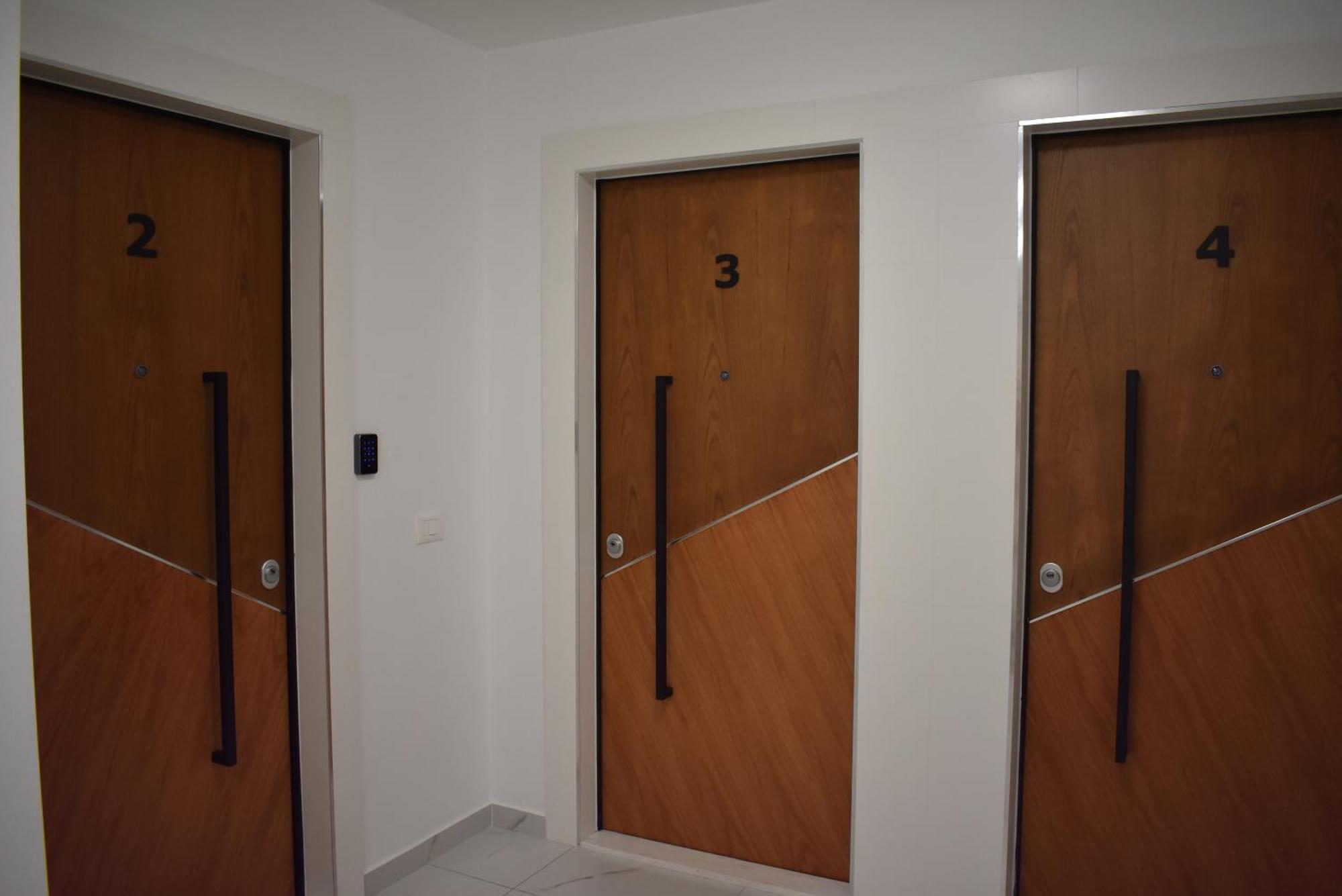 Tam Centre Luxury Serviced Apartments Тирана Екстер'єр фото