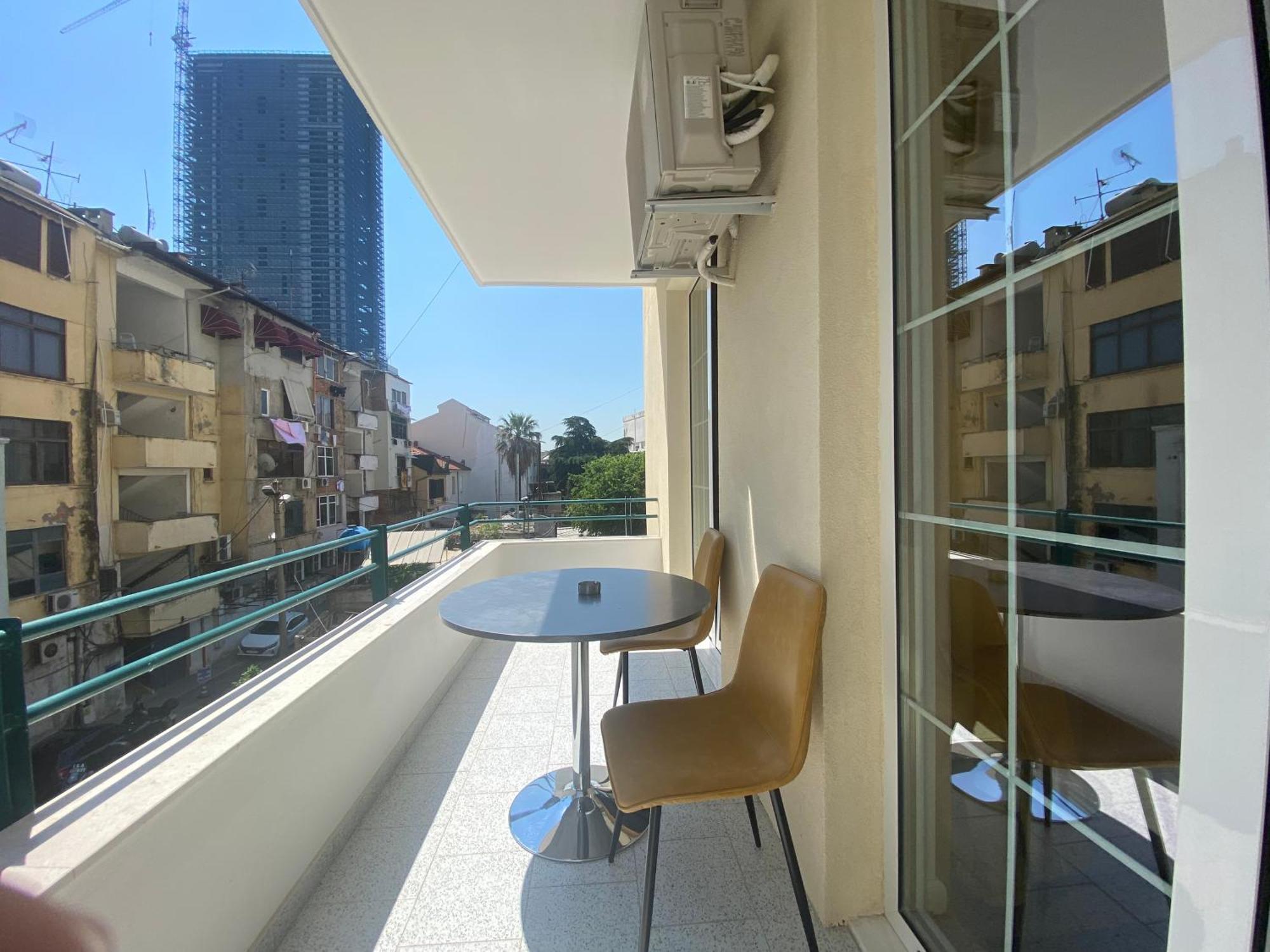 Tam Centre Luxury Serviced Apartments Тирана Екстер'єр фото